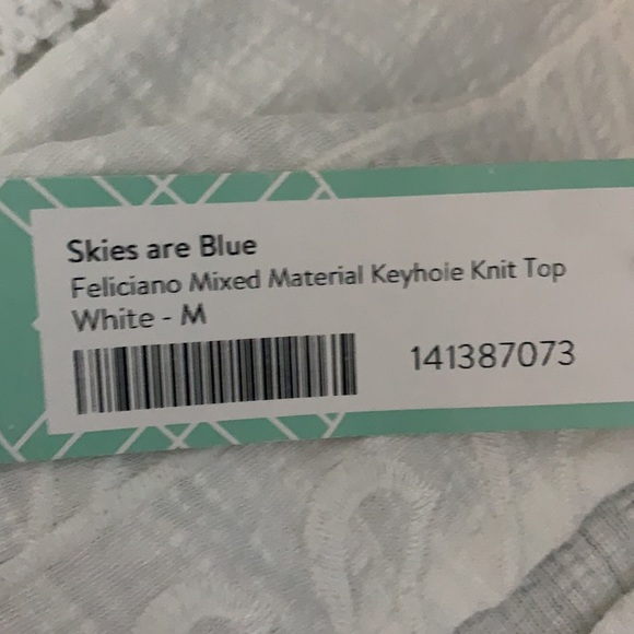 Skies Are Blue top sz M - Picture 2 of 2